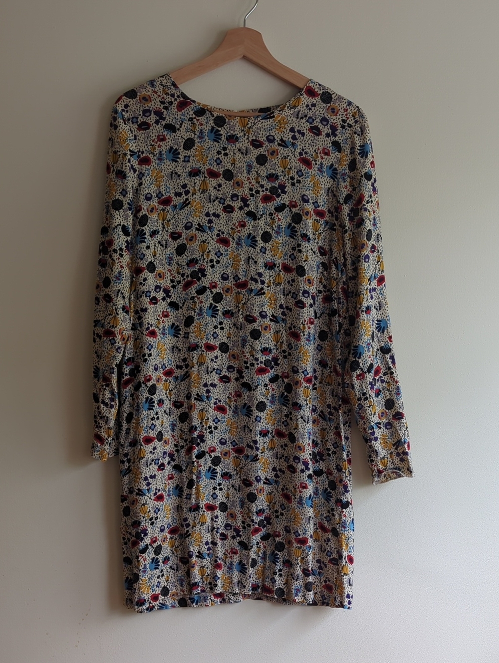 H&M Beige Floral Long Sleeve Shift Dress with Multicolor Print